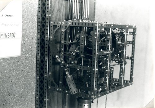 107 Brioude 1983 carillon