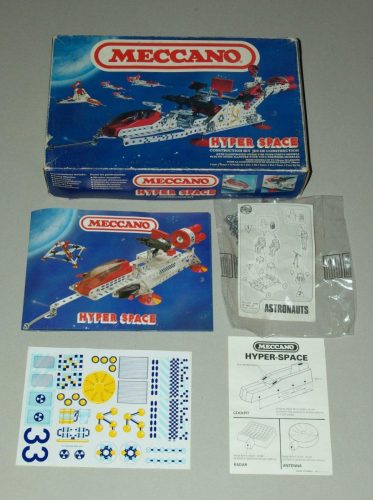 01-hyperspace-interieur-bleu