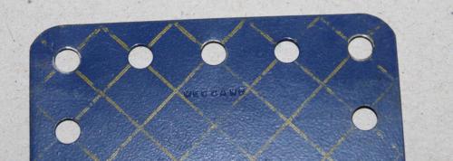 N°197-Meccano haut-Bleu croisillonné-bords arrondis