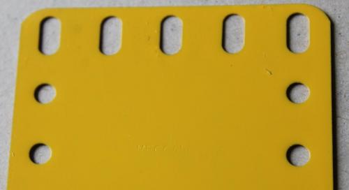 N°197-Meccano haut-jaune non époxy