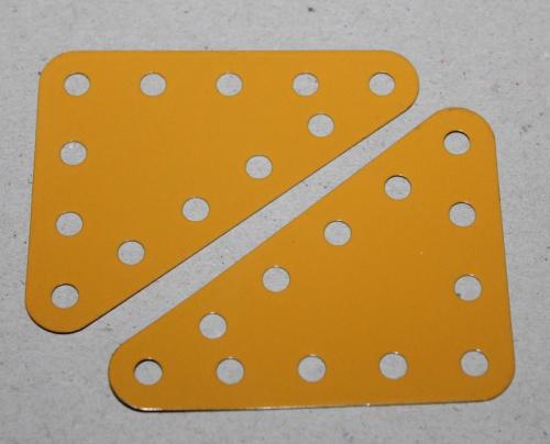 Pièce N°222-Plaque flexible triangulaire 6x5cm