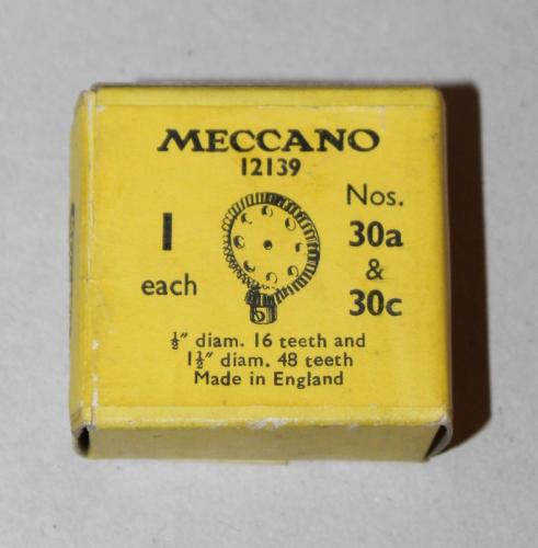 N°30a+c-Meccano-M.I.E.-1954