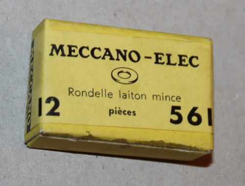 N°561-12 pièces 561