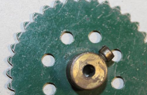 N°95-Meccano-Double taraudage-Gros moyeu-vert