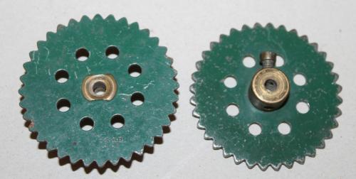 N°95-Meccano France-Double taraudage-Gros moyeu-vert
