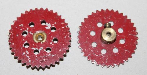 N°95-Meccano France-rouge