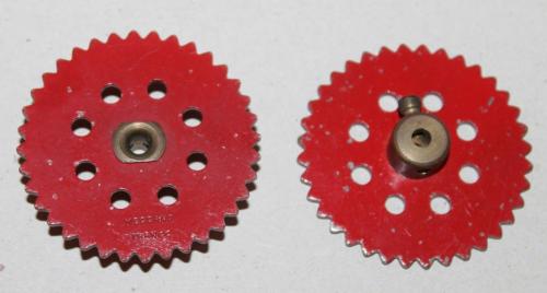 N°95-Meccano France-rouge clair