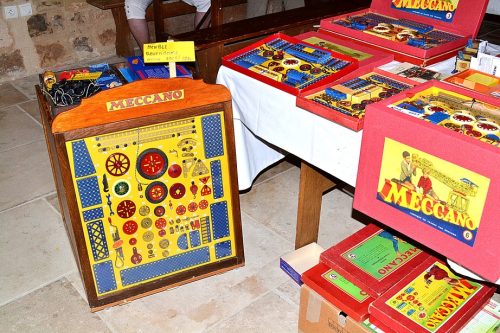 23- Meuble et boites années 60 de Jacky