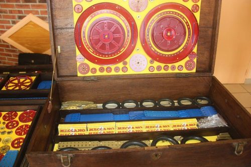 14 Un coffret N°10