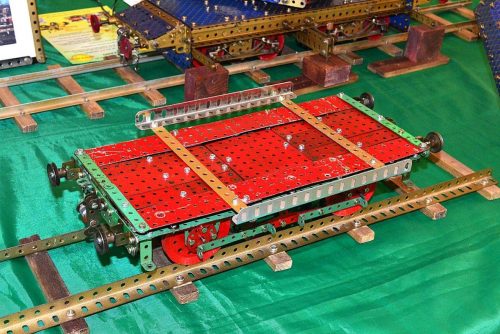 17- Chassis de wagon accompagnant la grue