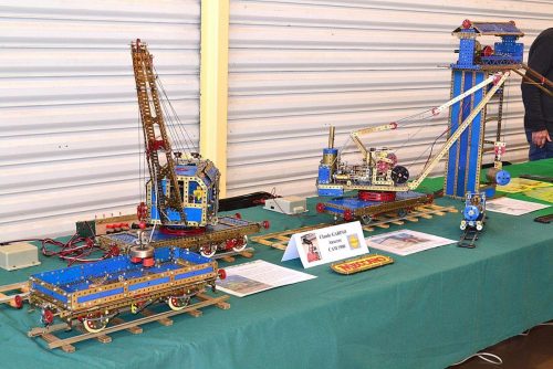 4- Les deux grues ferroviaires de Claude