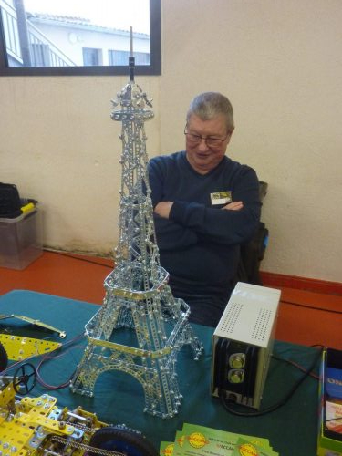 20260110 10  Maurice et la Tour Eiffel 